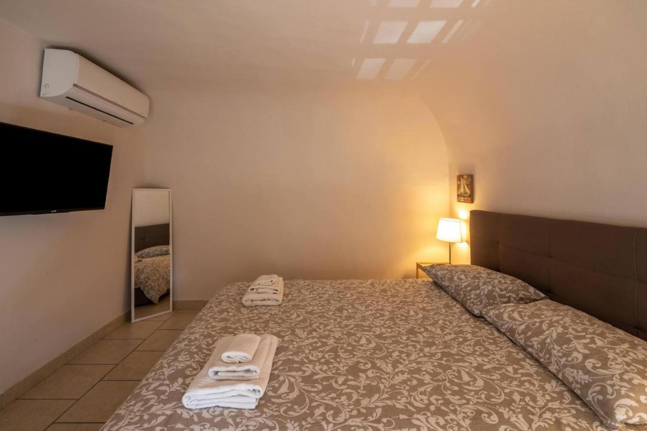 Cozy's house nel cuore della città Aeroporto di Catania Fontana Rossa Esterno foto